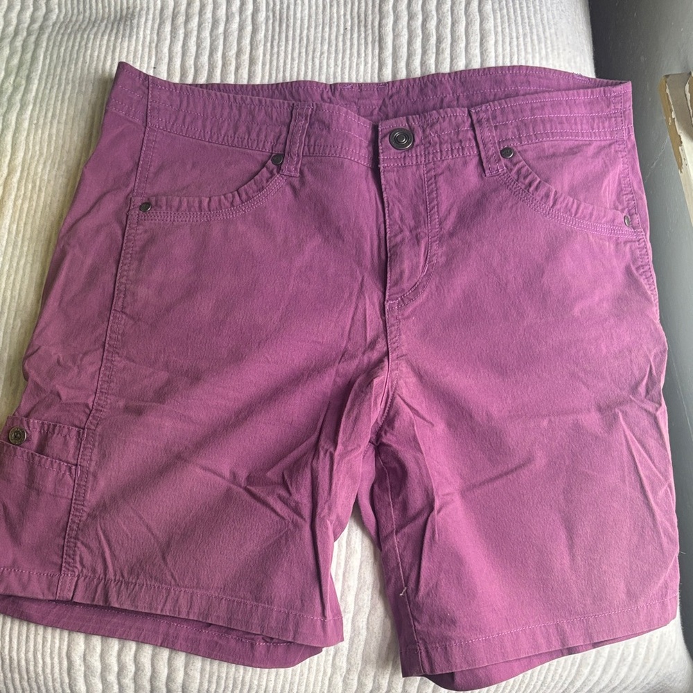 Kuhl Women's Plum Purple Outdoor Cargo Shorts. Size 12 but seem like a tight 10 - Picture 2 of 5